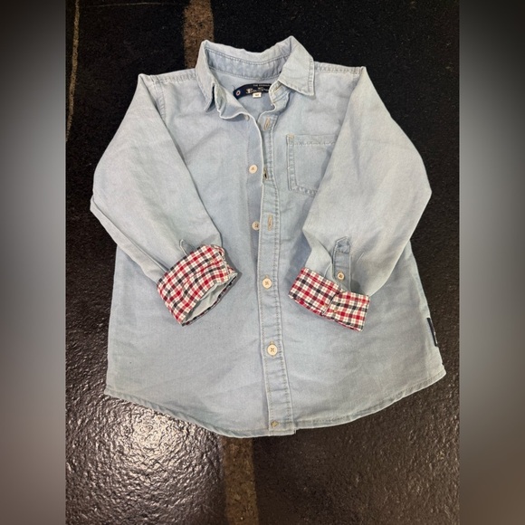 Ben Sherman boys long-sleeved button-down shirt in size 4T. - Picture 4 of 7